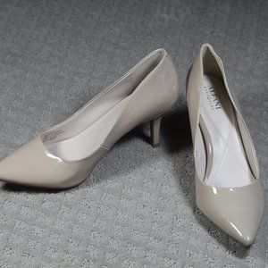 NWOT Alfani Step n Flex Jules Nude Patent Pointed Toe Heels